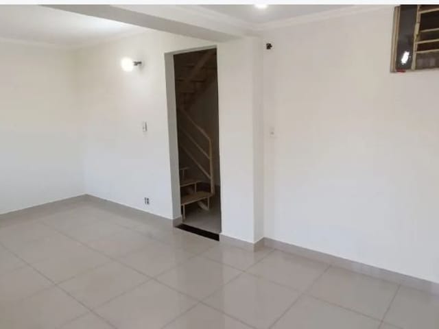 Foto do Casa - CASA NO CONDOMINIO AURORA TROPICAL NO JARDIM TOKIO Dormitórios: 03. Banheiros: 01. Sala. Cozinha. Vagas de garagem: 01. Área total: 151,61 Área útil: 57,27m² | Londrina Cred Imóveis