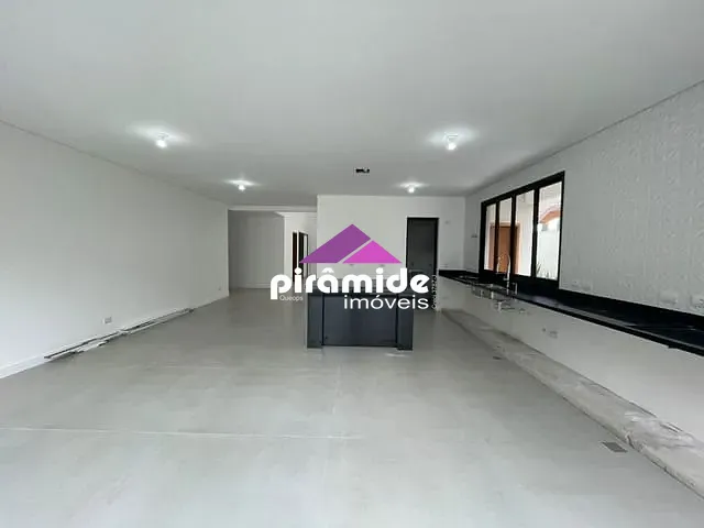 Casa com 700m² 4 quartos e 5 banheiros, à venda, no bairro Urbanova em São José dos Campos