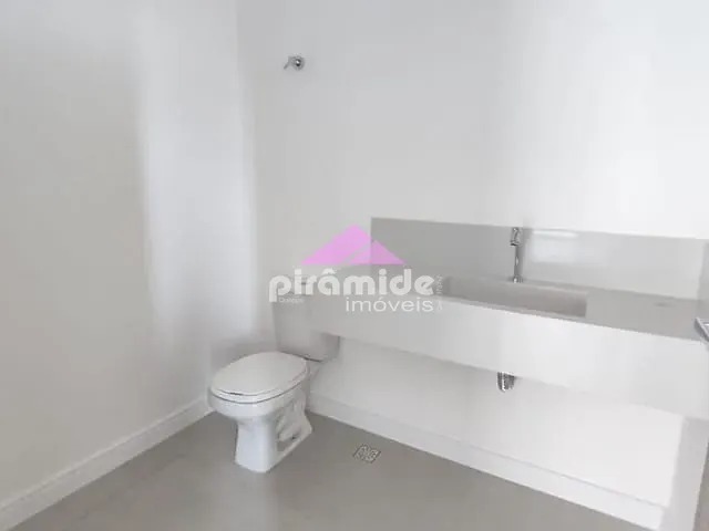 Casa com 700m² 4 quartos e 5 banheiros, à venda, no bairro Urbanova em São José dos Campos