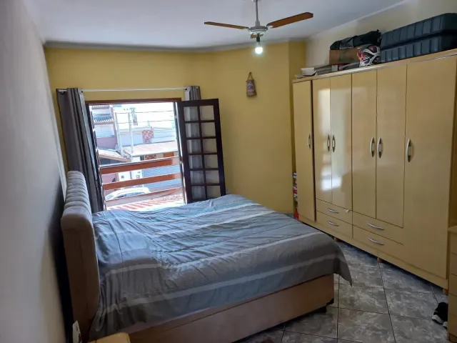 Casa 3 quartos e 4 banheiros, à venda, no bairro Nossa Senhora do Perpétuo Socorro em Pindamonhangaba