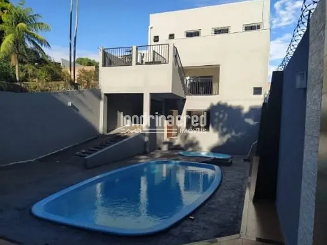 Casa com 770m² 3 quartos e 4 banheiros, à venda, no bairro Conjunto Padre Bernardo Merckel em Arapongas
