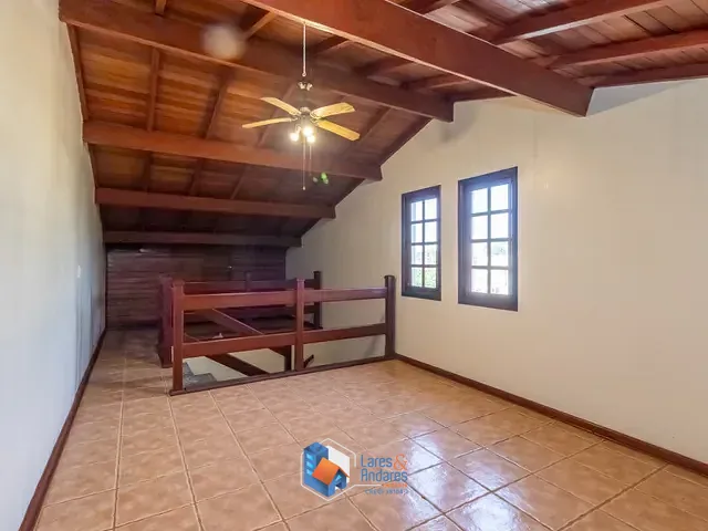 Casa com 280m² 3 quartos e 4 banheiros, à venda, no bairro Parque Maria Domitila em São Paulo