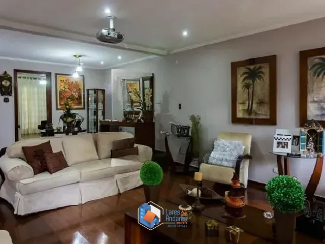 Casa com 324m² 4 quartos e 5 banheiros, à venda, no bairro Santo Amaro em São Paulo