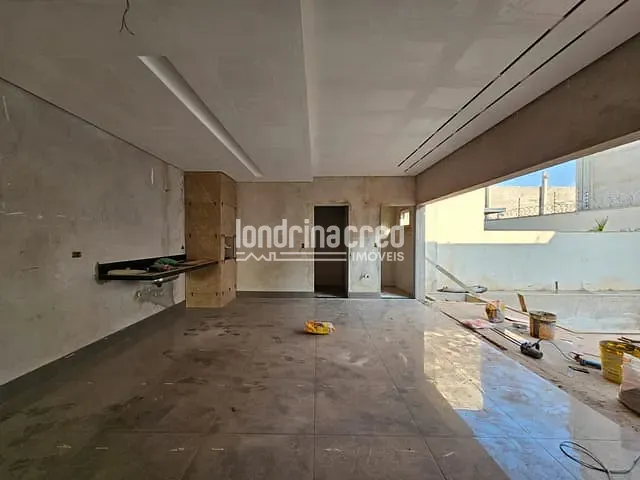 Casa com 287m² 3 quartos e 3 banheiros, à venda, no bairro CONDOMÍNIO MORADA DAS FLORES em Cambé