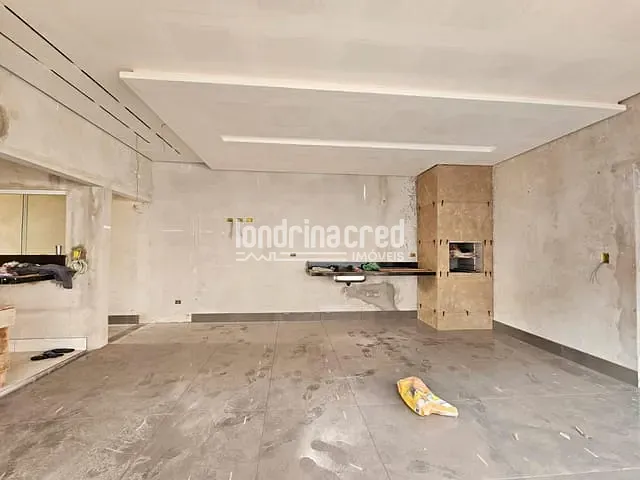Casa com 287m² 3 quartos e 3 banheiros, à venda, no bairro CONDOMÍNIO MORADA DAS FLORES em Cambé