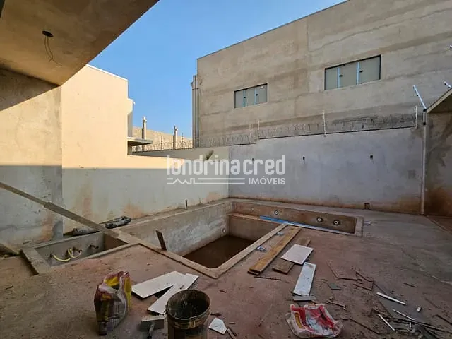 Casa com 287m² 3 quartos e 3 banheiros, à venda, no bairro CONDOMÍNIO MORADA DAS FLORES em Cambé