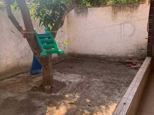 Casa 2 quartos e 2 banheiros, à venda, no bairro Jardim Eloyna em Pindamonhangaba