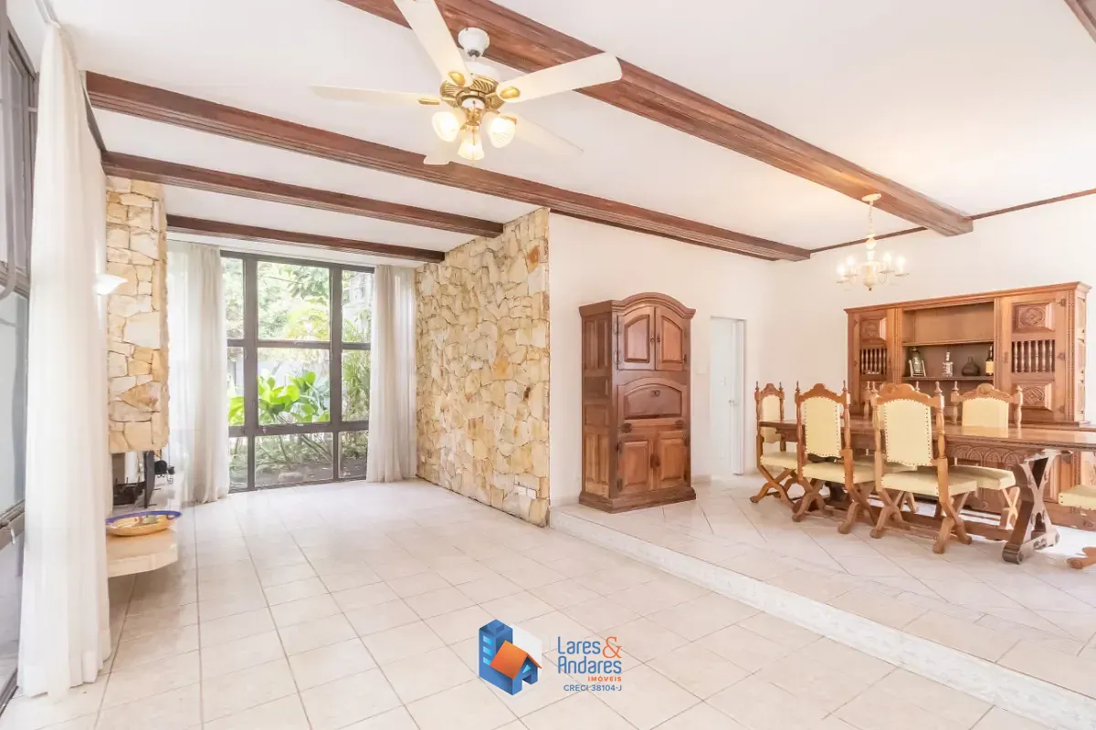 Casa, 4 quartos, 325 m² - Foto 1