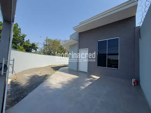 Casa com 200m² 3 quartos e 2 banheiros, à venda, no bairro Jardim Veneza em Londrina