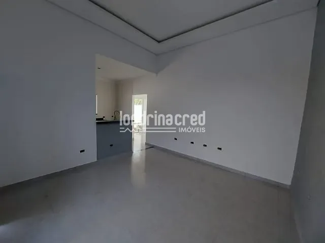 Casa com 200m² 3 quartos e 2 banheiros, à venda, no bairro Jardim Veneza em Londrina