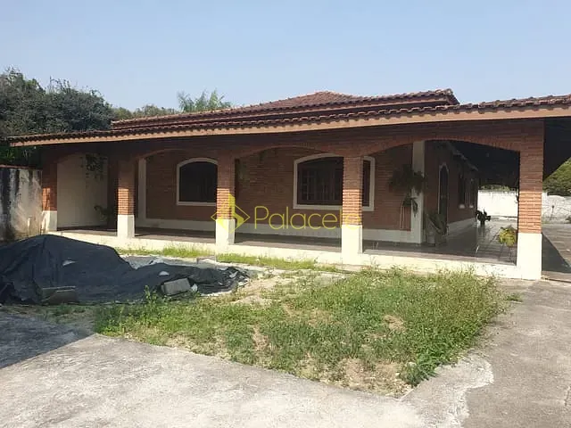 Casa com 2083m² 3 quartos e 1 banheiro, à venda, no bairro Crispim em Pindamonhangaba