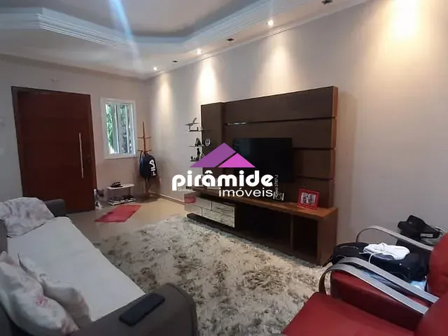 Casa com 250m² 3 quartos e 5 banheiros, à venda, no bairro Urbanova em São José dos Campos