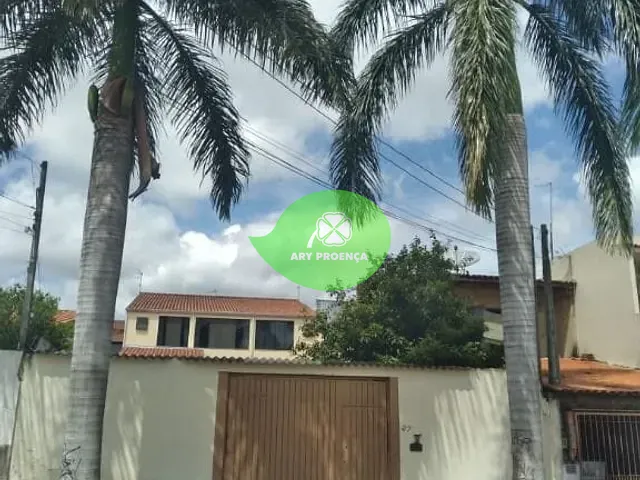 Casa com 300m² 3 quartos e 2 banheiros, à venda, no bairro Jardim Tatiana em Votorantim