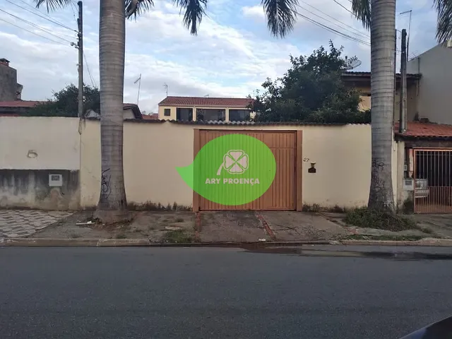 Casa com 300m² 3 quartos e 2 banheiros, à venda, no bairro Jardim Tatiana em Votorantim