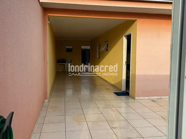 Casa 3 quartos e 2 banheiros, à venda, no bairro Residencial Veneza em Londrina