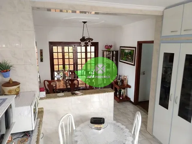 Casa com 253m² 4 quartos e 2 banheiros, à venda, no bairro Jardim Prestes de Barros em Sorocaba