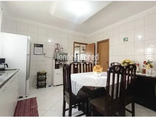 Casa com 250m² 3 quartos e 2 banheiros, à venda, no bairro Jardim Monte Sinai em Londrina