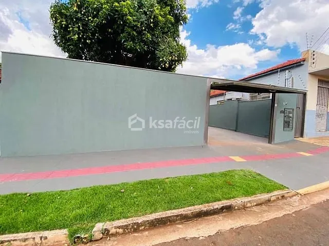 Casa com 360m² 2 quartos e 2 banheiros, à venda, no bairro Vila Marcos Roberto em Campo Grande
