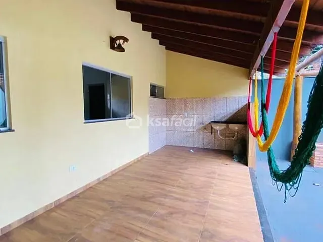Casa com 360m² 2 quartos e 2 banheiros, à venda, no bairro Vila Marcos Roberto em Campo Grande