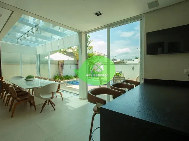 Casa com 360m² 3 quartos e 5 banheiros, à venda, no bairro Bairro da Vossoroca em Sorocaba