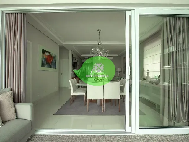 Casa com 360m² 3 quartos e 5 banheiros, à venda, no bairro Bairro da Vossoroca em Sorocaba