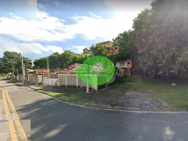 Casa com 255m² 3 quartos e 2 banheiros, à venda, no bairro Vila Hortência em Sorocaba