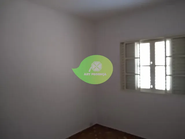 Casa com 250m² 3 quartos e 2 banheiros, à venda, no bairro Vila Mineirão em Sorocaba