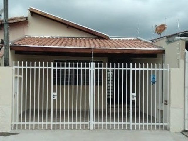 Casa com 250m² 3 quartos e 1 banheiro, à venda, no bairro Quiririm em Taubaté