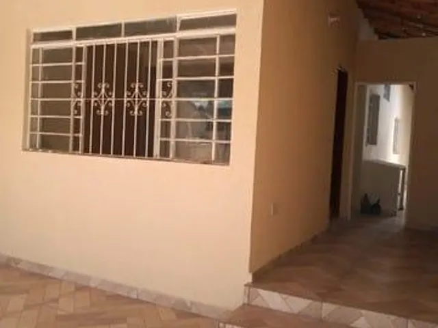 Casa com 250m² 3 quartos e 1 banheiro, à venda, no bairro Quiririm em Taubaté