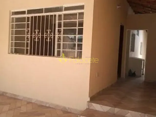 Casa com 250m² 3 quartos e 1 banheiro, à venda, no bairro Quiririm em Taubaté