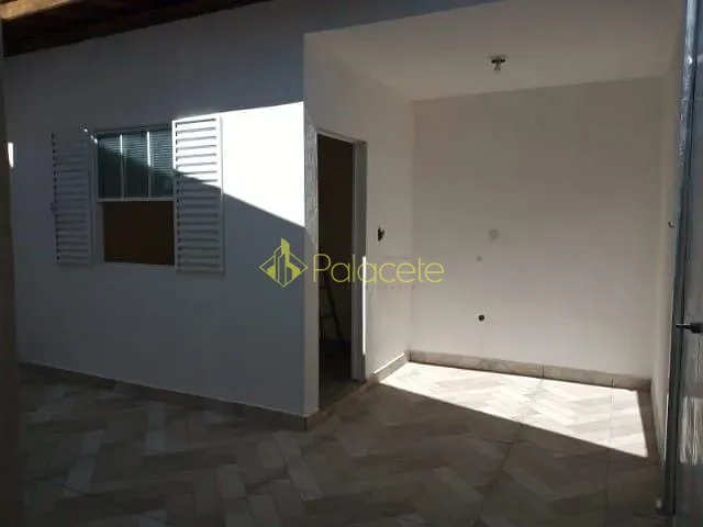 Casa com 250m² 3 quartos e 1 banheiro, à venda, no bairro Quiririm em Taubaté