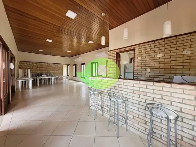 Casa com 250m² 3 quartos e 3 banheiros, à venda, no bairro Cajuru do Sul em Sorocaba