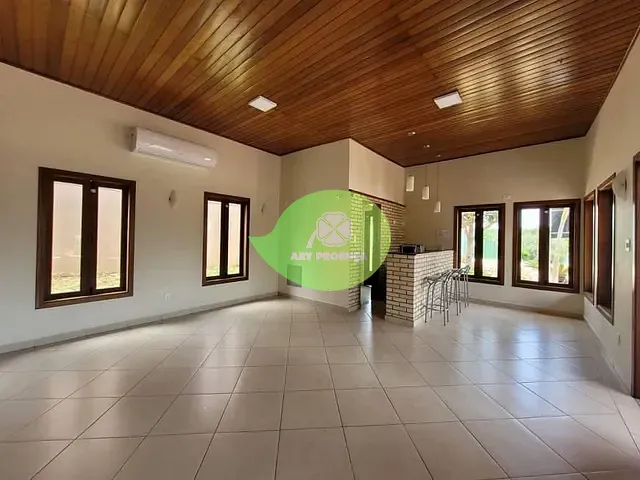 Casa com 250m² 3 quartos e 3 banheiros, à venda, no bairro Cajuru do Sul em Sorocaba