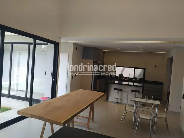 Casa com 485m² 3 quartos e 2 banheiros, à venda, no bairro Monte Belo em Londrina