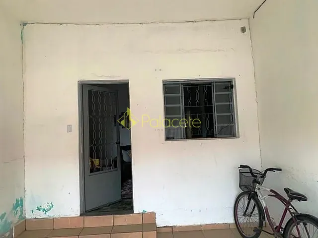 Casa com 150m² 2 quartos e 1 banheiro, à venda, no bairro Residencial e Comercial Laerte Asumpção em Pindamonhangaba