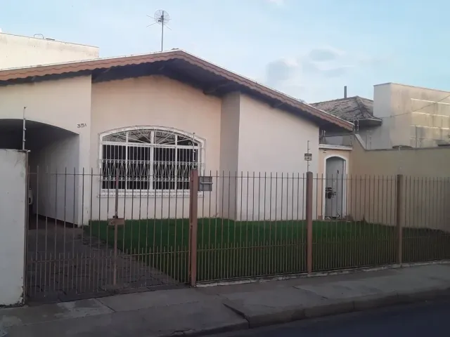 Casa com 300m² 3 quartos e 3 banheiros, à venda, no bairro Jardim Independência em Taubaté