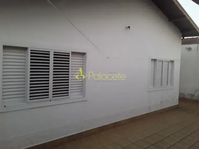 Casa com 300m² 3 quartos e 3 banheiros, à venda, no bairro Jardim Independência em Taubaté
