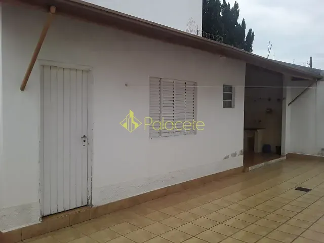 Casa com 300m² 3 quartos e 3 banheiros, à venda, no bairro Jardim Independência em Taubaté