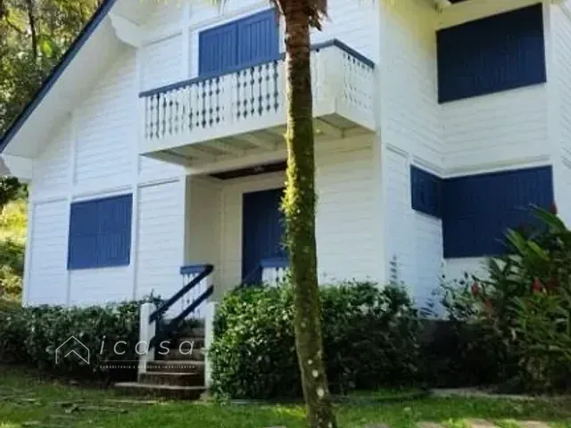 Casa com 600m² 3 quartos e 4 banheiros, à venda, no bairro Santa Rita em Ubatuba
