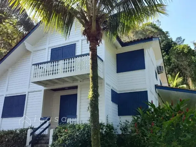Casa com 600m² 3 quartos e 4 banheiros, à venda, no bairro Santa Rita em Ubatuba