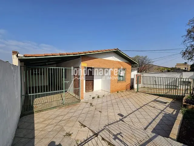 Casa com 300m² 3 quartos e 2 banheiros, à venda, no bairro Bandeirantes em Londrina