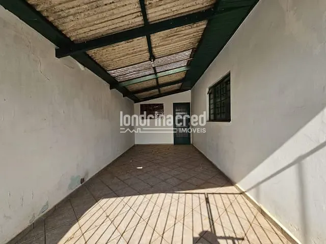 Casa com 300m² 3 quartos e 2 banheiros, à venda, no bairro Bandeirantes em Londrina