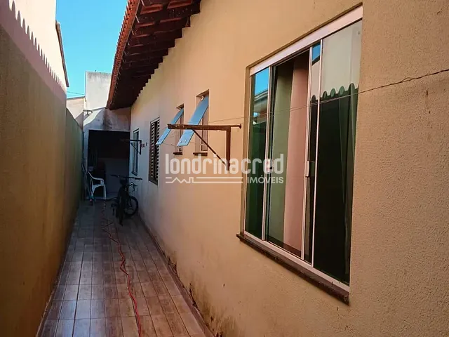 Casa com 146m² 2 quartos e 2 banheiros, à venda, no bairro Lagoa Azul em Bela Vista do Paraíso