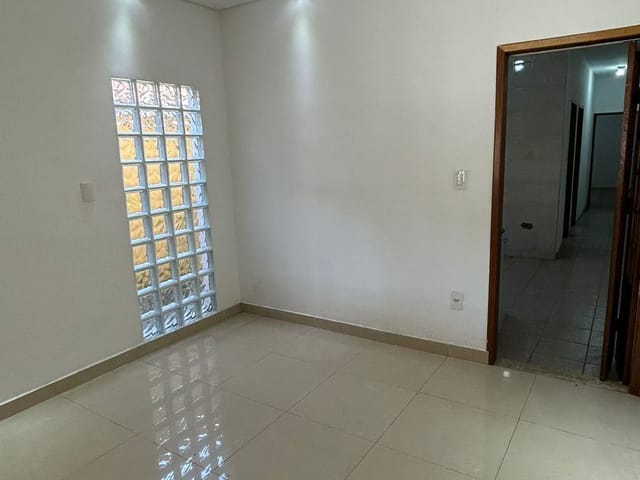 Casa 2 quartos e 1 banheiro, à venda, no bairro Quiririm em Taubaté