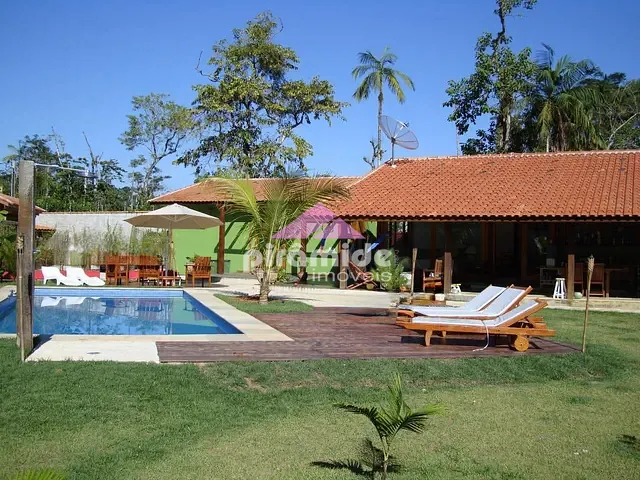 Casa com 2081m² 8 quartos e 9 banheiros, à venda, no bairro Bairro de Camburi em São Sebastião