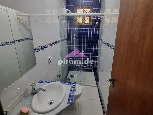Casa com 200m² 3 quartos e 2 banheiros, à venda, no bairro Jardim Alvorada em São José dos Campos