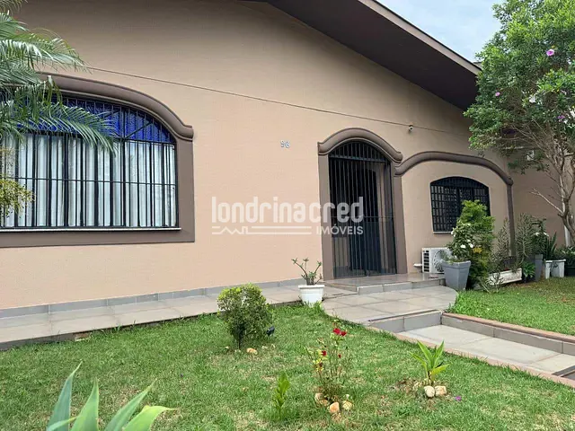Casa com 543m² 4 quartos e 3 banheiros, à venda, no bairro Jardim Shangri-la A em Londrina