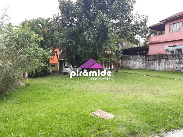 Casa com 665m² 2 quartos e 2 banheiros, à venda, no bairro Camburi em São Sebastião