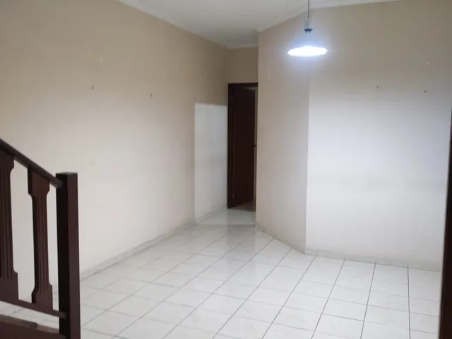 Casa 4 quartos e 3 banheiros, à venda, no bairro Tabaú em Pindamonhangaba