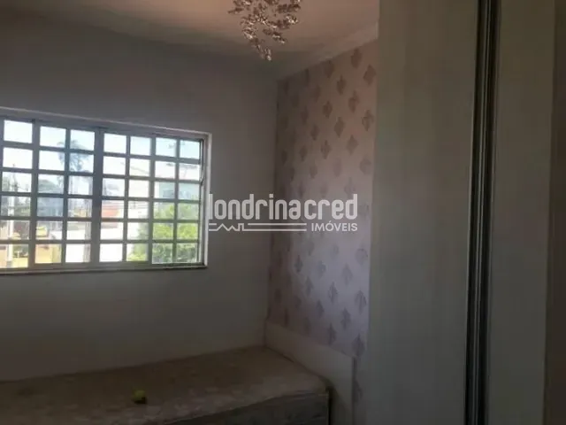 Casa 3 quartos e 4 banheiros, à venda, no bairro Leonor em Londrina